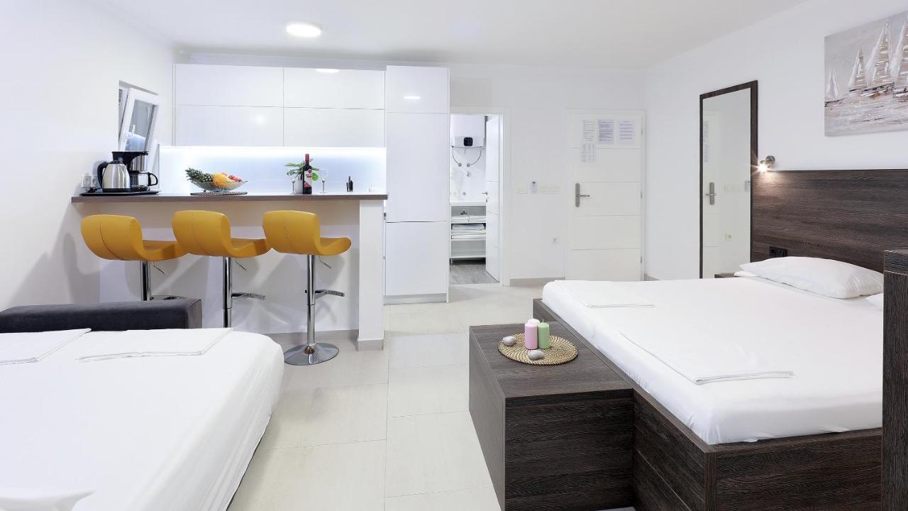 Apartment Vegas Novalja Extérieur photo