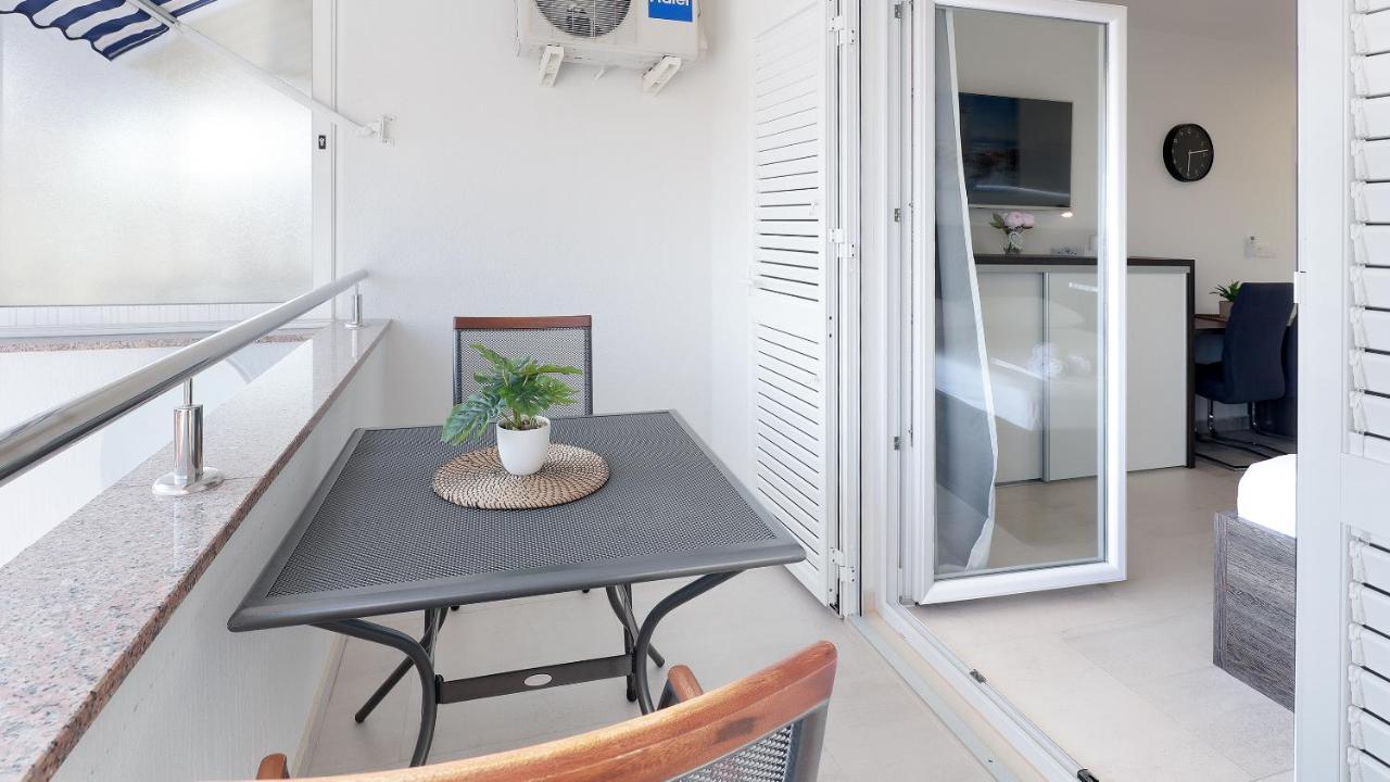 Apartment Vegas Novalja Extérieur photo