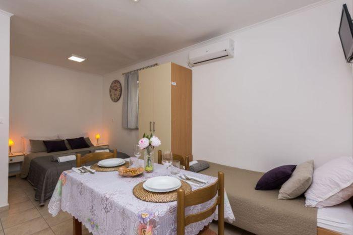Apartment Vegas Novalja Extérieur photo